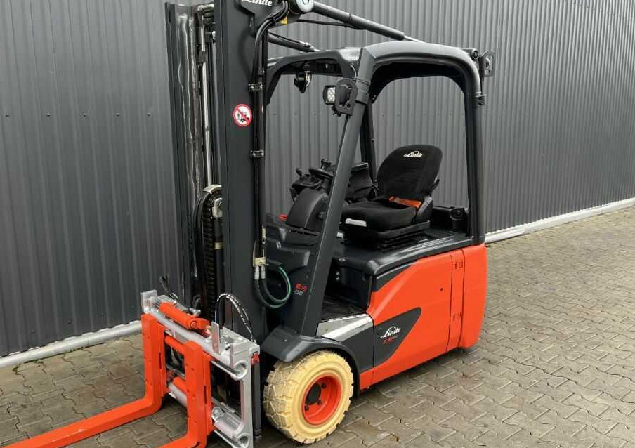 Linde E18-02 - Electric forklift: picture 3 Linde E18-02 - Electric forklift: picture 3