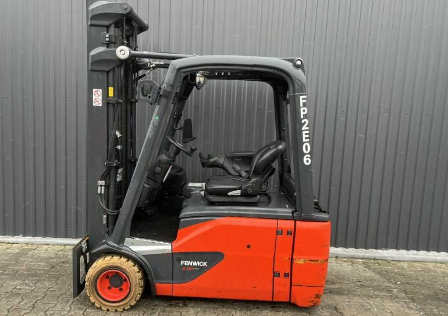 Linde E20L-02 - Electric forklift: picture 2 Linde E20L-02 - Electric forklift: picture 2