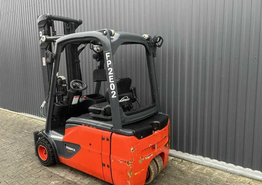 Linde E20L-02 - Electric forklift: picture 3 Linde E20L-02 - Electric forklift: picture 3