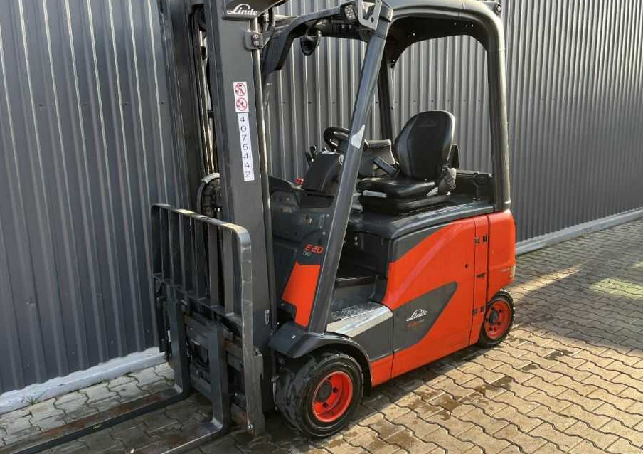 Linde E20PH-02 - Electric forklift: picture 1 Linde E20PH-02 - Electric forklift: picture 1