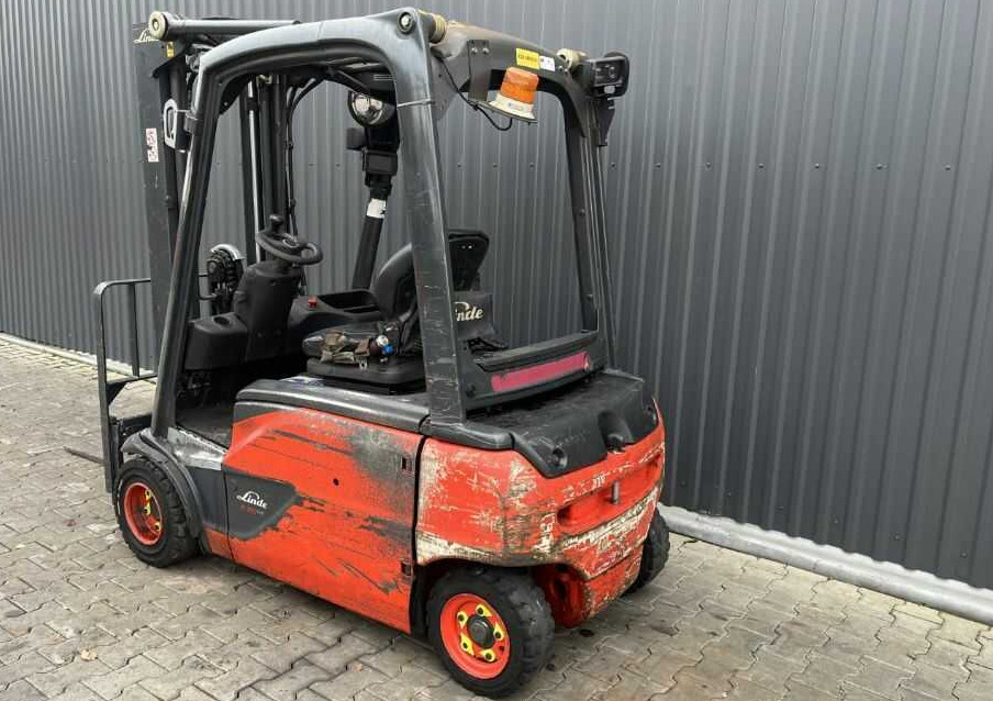 Linde E20PL-02 - Electric forklift: picture 3 Linde E20PL-02 - Electric forklift: picture 3