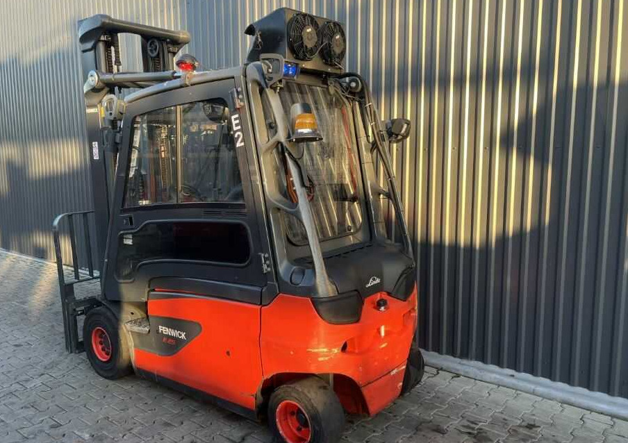 Linde E25-02 - Electric forklift: picture 3 Linde E25-02 - Electric forklift: picture 3