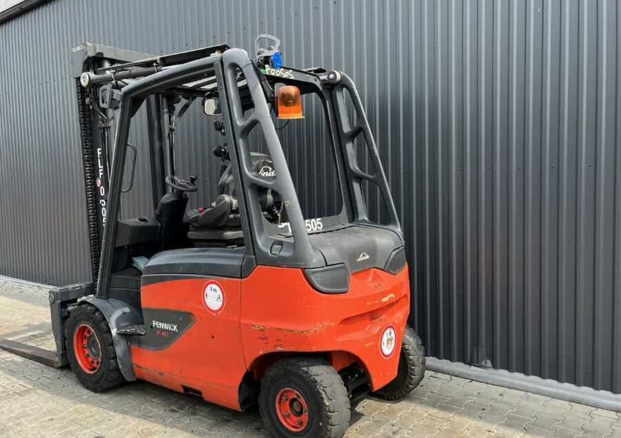 Linde E40H-01/600 - Electric forklift: picture 3 Linde E40H-01/600 - Electric forklift: picture 3