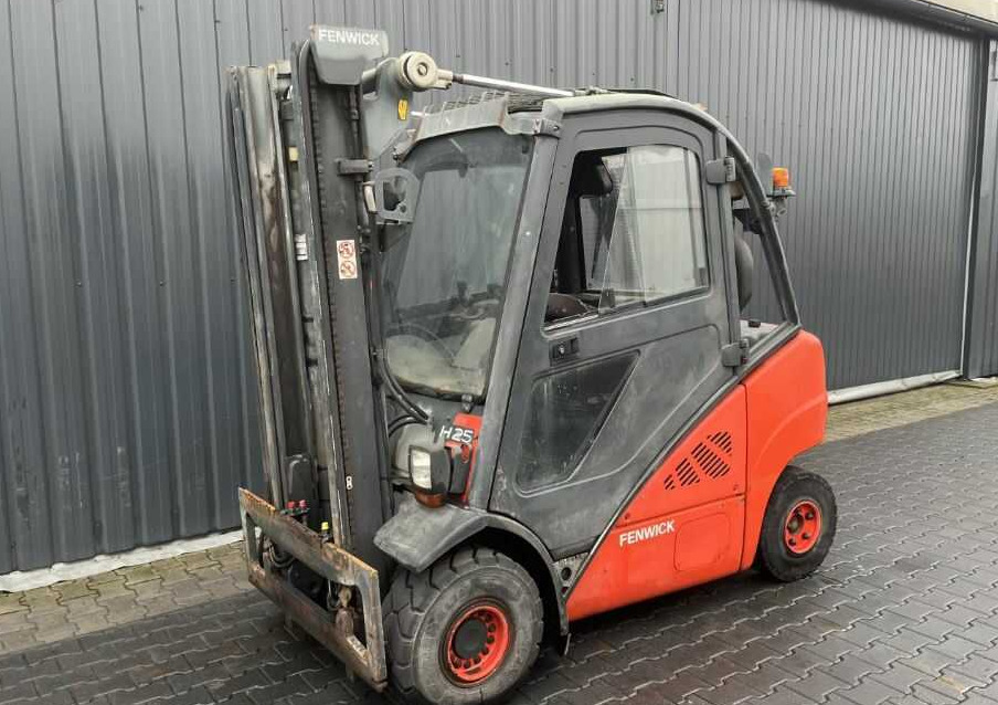 Linde H25D-01 - Diesel forklift: picture 1 Linde H25D-01 - Diesel forklift: picture 1