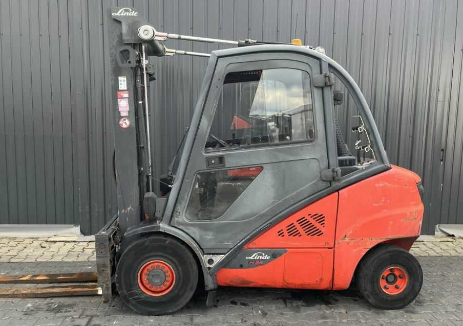 Linde H35D-01 - Diesel forklift: picture 2 Linde H35D-01 - Diesel forklift: picture 2