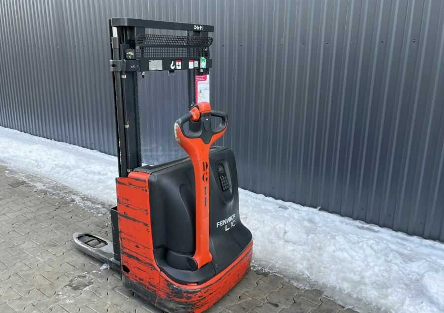 Linde L10 - Stacker: picture 3 Linde L10 - Stacker: picture 3