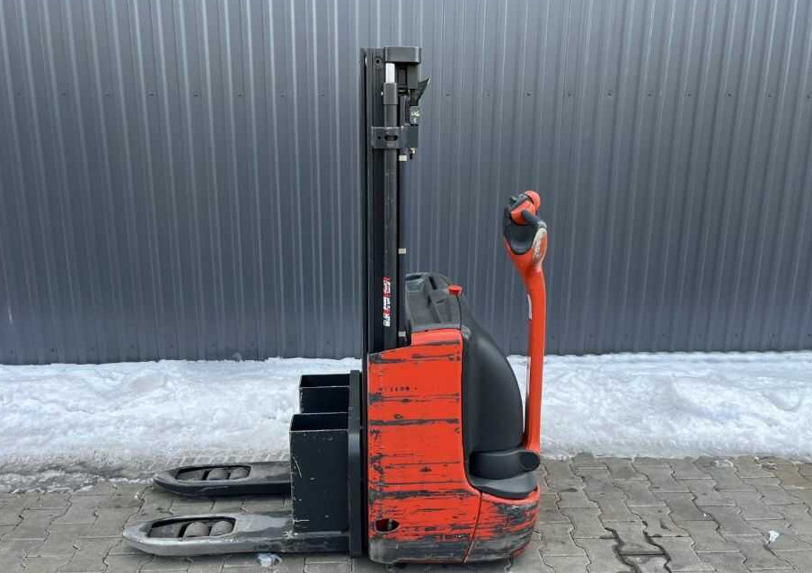 Linde L10 - Stacker: picture 2 Linde L10 - Stacker: picture 2