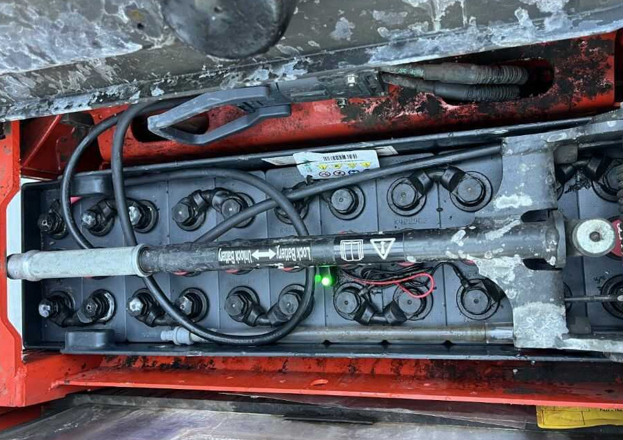 Linde L14AP - Stacker: picture 2 Linde L14AP - Stacker: picture 2