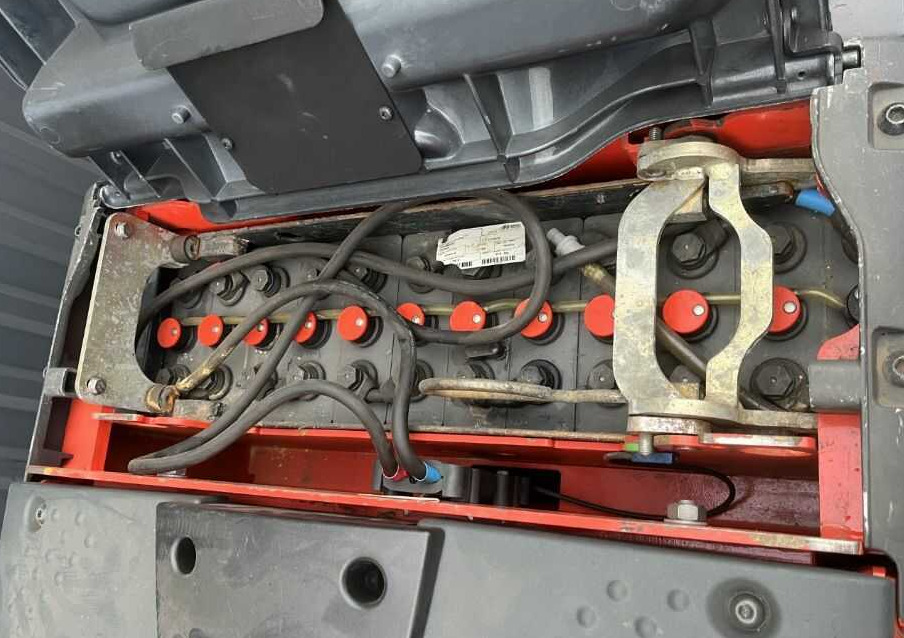 Linde P30C - Tow tractor: picture 5 Linde P30C - Tow tractor: picture 5