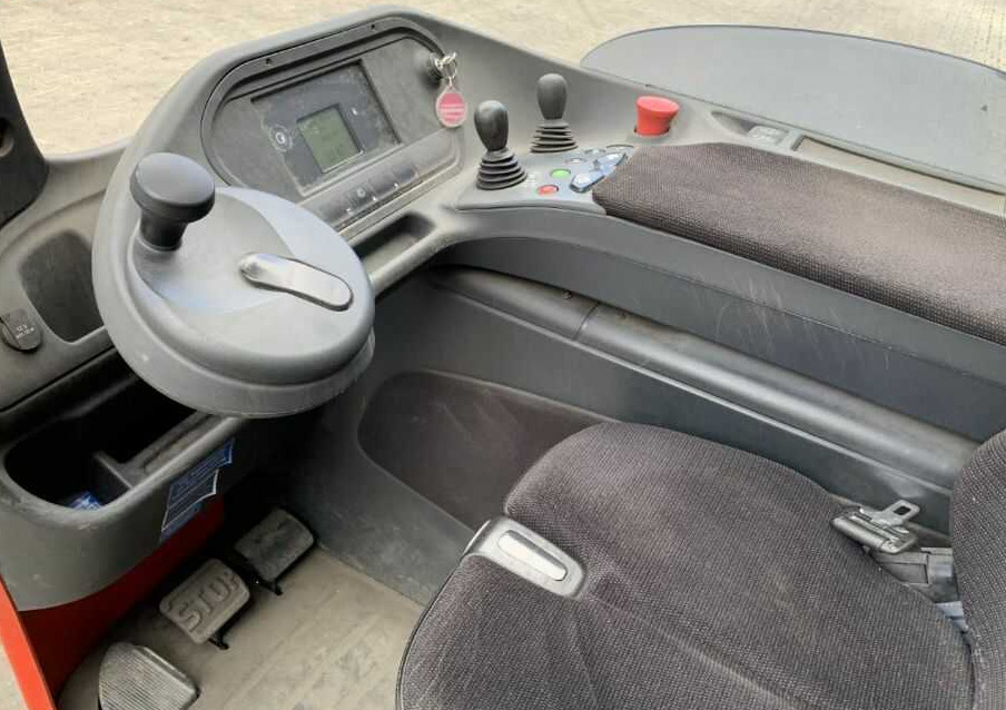 Linde R14-01 - Reach truck: picture 3 Linde R14-01 - Reach truck: picture 3
