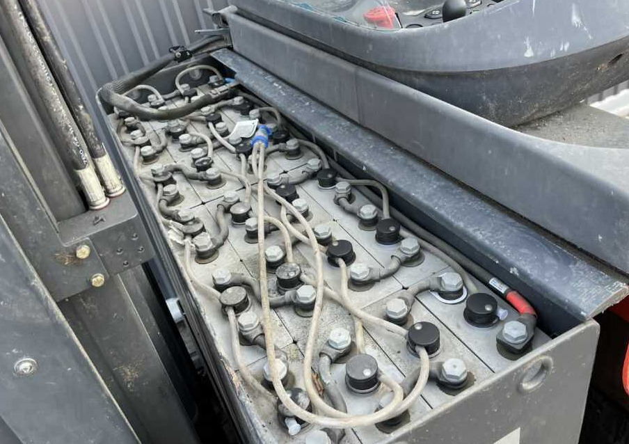 Reach truck Linde R14-01: picture 7 Reach truck Linde R14-01: picture 7