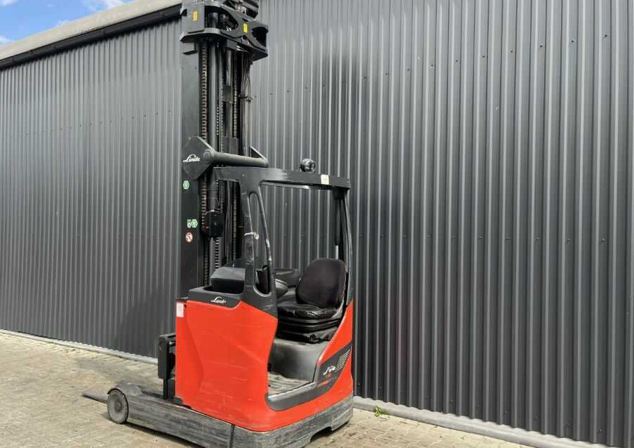 Linde R16HD-01 - Reach truck: picture 3 Linde R16HD-01 - Reach truck: picture 3