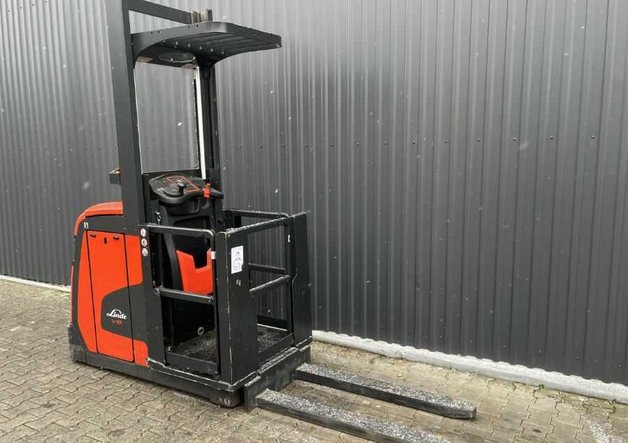 Linde V10-02 - Order picker: picture 3 Linde V10-02 - Order picker: picture 3