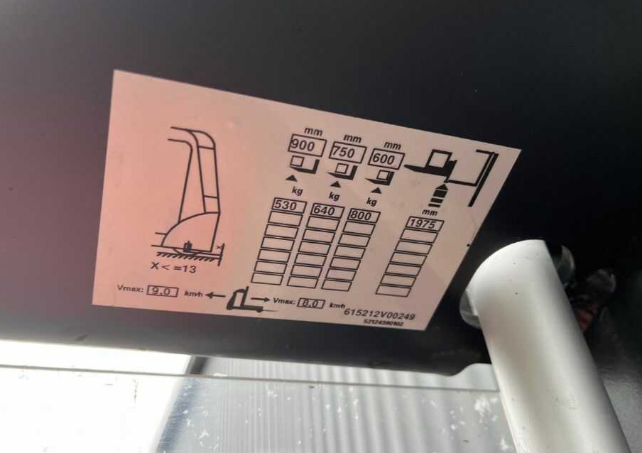 Linde V10-02 - Order picker: picture 5 Linde V10-02 - Order picker: picture 5