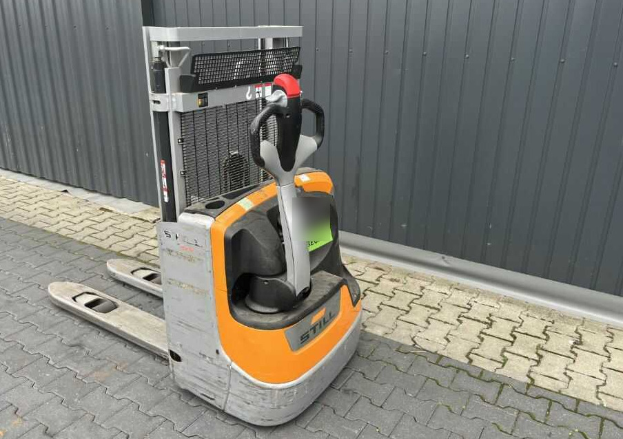 Still EXV12 - Stacker: picture 3 Still EXV12 - Stacker: picture 3