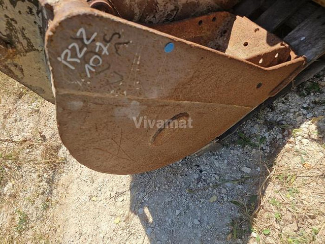 Attache à Axe Attache à Axe de 45 - Bucket: picture 1 Attache à Axe Attache à Axe de 45 - Bucket: picture 1