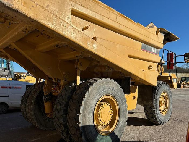 Caterpillar 771D - Rigid dumper/ Rock truck: picture 4 Caterpillar 771D - Rigid dumper/ Rock truck: picture 4