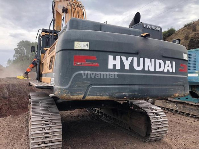 Hyundai HX520L - Excavator: picture 2 Hyundai HX520L - Excavator: picture 2