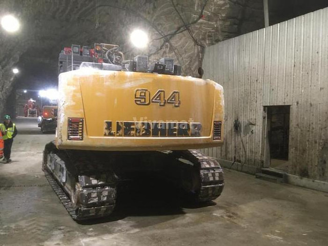 Liebherr R 944 C - Excavator: picture 5 Liebherr R 944 C - Excavator: picture 5