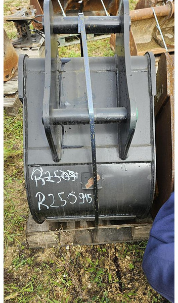 WHITE Axe 45mm - Bucket: picture 3 WHITE Axe 45mm - Bucket: picture 3