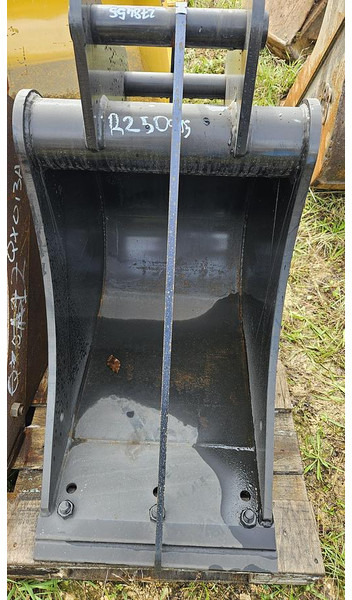 WHITE Axe 45mm - Bucket: picture 2 WHITE Axe 45mm - Bucket: picture 2