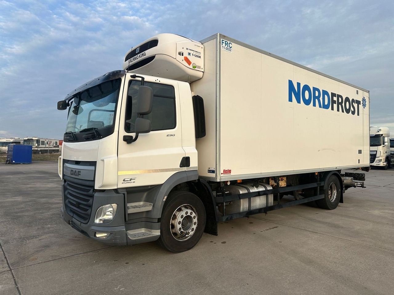 DAF CF 290 * THERMO-KING * BÄR * ACC * SPUR-ASST. - Refrigerator truck: picture 4 DAF CF 290 * THERMO-KING * BÄR * ACC * SPUR-ASST. - Refrigerator truck: picture 4