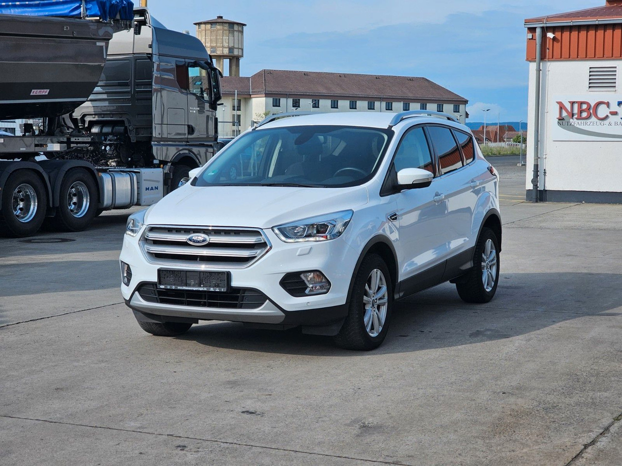 Ford Kuga Cool & Connect - SUV: picture 3 Ford Kuga Cool & Connect - SUV: picture 3