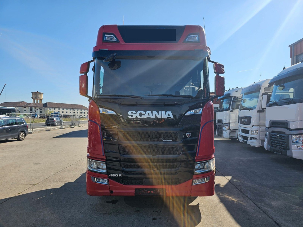 Scania R 460 * BRANDSCHADEN * ACC * RETARDER * LEDER * - Tractor unit: picture 2 Scania R 460 * BRANDSCHADEN * ACC * RETARDER * LEDER * - Tractor unit: picture 2
