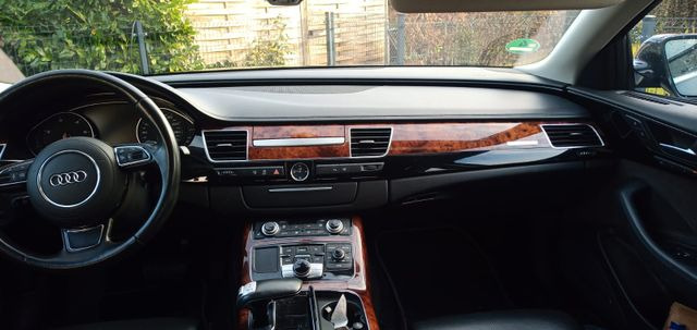 Audi A8 4.2 TDI tiptronic quattro - Sedan: picture 4 Audi A8 4.2 TDI tiptronic quattro - Sedan: picture 4