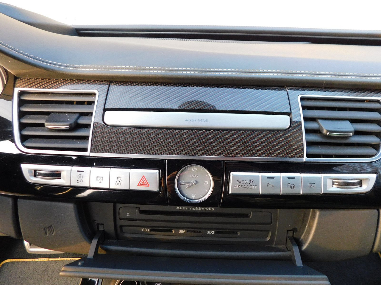 Sedan Audi S8 plus original ABT 519kW 320km/h mit 22 Zoll: picture 18 Sedan Audi S8 plus original ABT 519kW 320km/h mit 22 Zoll: picture 18