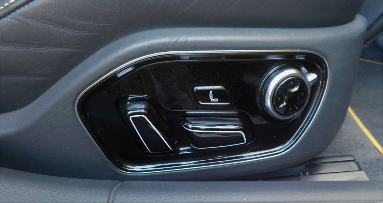 Sedan Audi S8 plus original ABT 519kW 320km/h mit 22 Zoll: picture 30 Sedan Audi S8 plus original ABT 519kW 320km/h mit 22 Zoll: picture 30