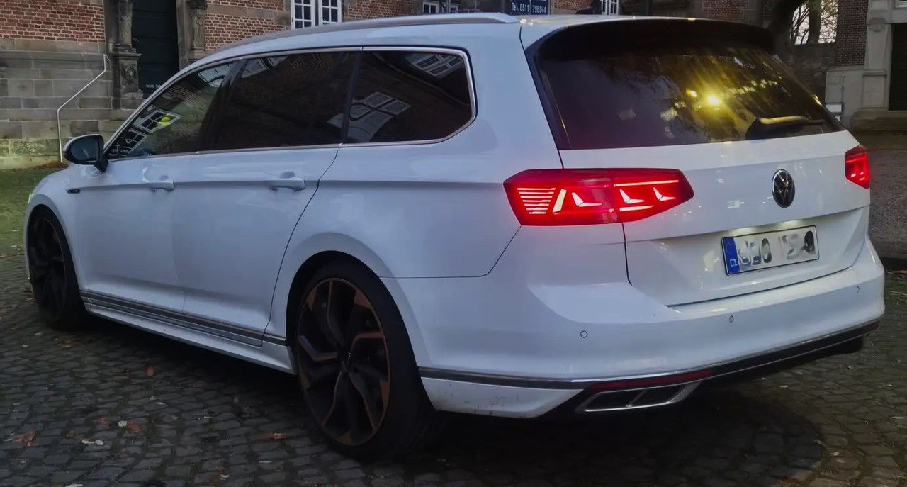 Volkswagen Passat 4-motion R line 9x20 Zoll - Station wagon: picture 4 Volkswagen Passat 4-motion R line 9x20 Zoll - Station wagon: picture 4