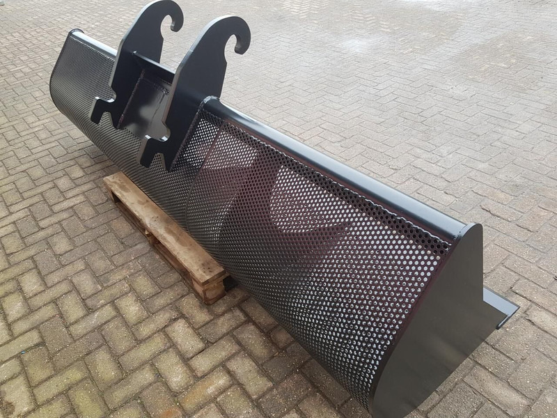 AGM Baggerbak 3 meter breed CW 3 - Bucket: picture 5 AGM Baggerbak 3 meter breed CW 3 - Bucket: picture 5