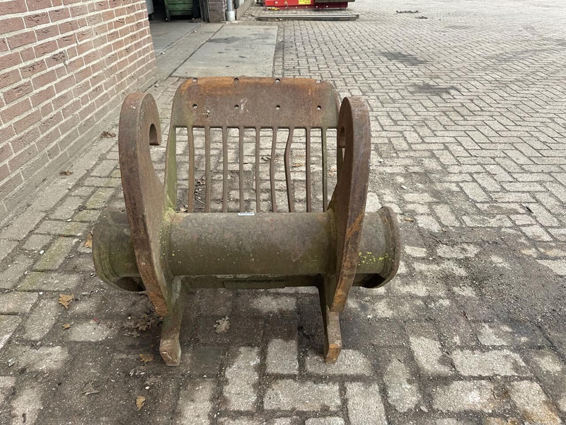 CW 30 - Bucket: picture 5 CW 30 - Bucket: picture 5