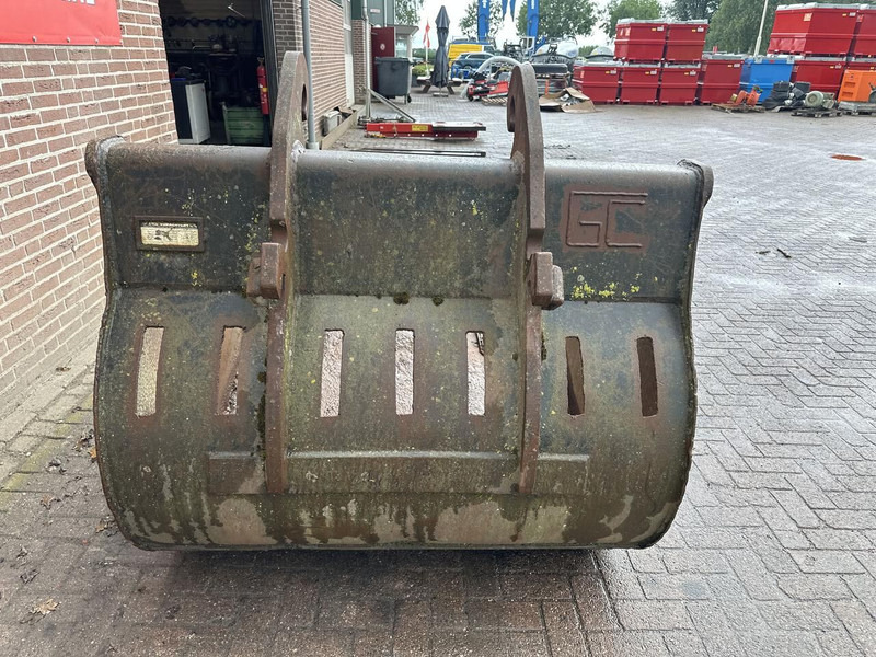 CW 40 - Bucket for Excavator: picture 5 CW 40 - Bucket for Excavator: picture 5