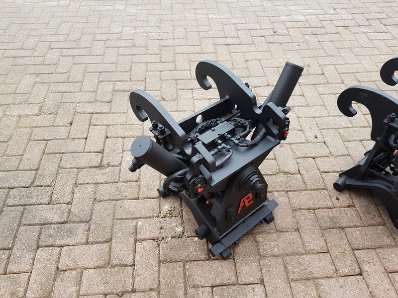 CW10 - Quick coupler: picture 4 CW10 - Quick coupler: picture 4