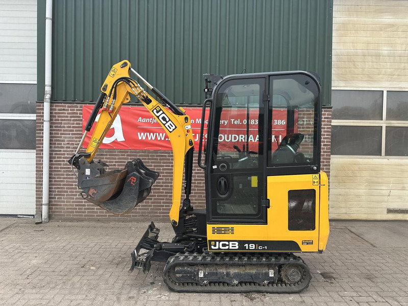 JCB 19 C-1 - Mini excavator: picture 1 JCB 19 C-1 - Mini excavator: picture 1