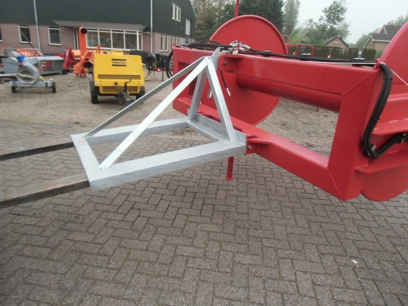 Onbekend - Tractor mounted sprayer: picture 2 Onbekend - Tractor mounted sprayer: picture 2