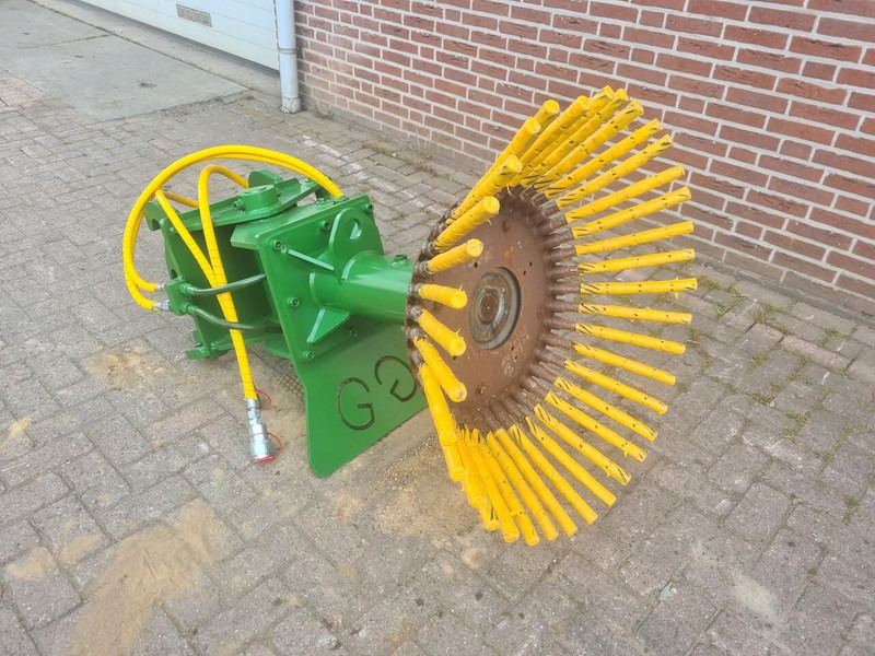 Onkruidborstel - Broom: picture 2 Onkruidborstel - Broom: picture 2