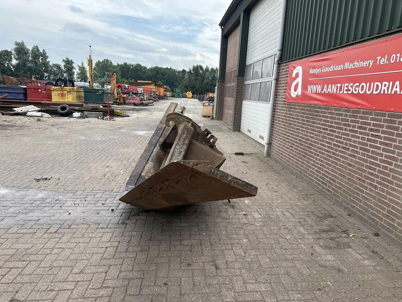 Profielbak CW 30 - Bucket for Construction machinery: picture 3 Profielbak CW 30 - Bucket for Construction machinery: picture 3