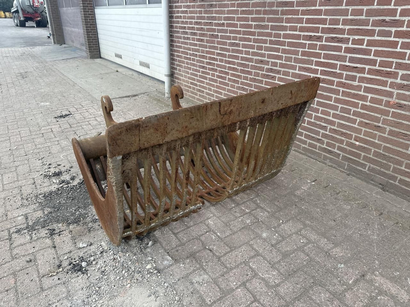 Puinriek CW 30 - Bucket: picture 3 Puinriek CW 30 - Bucket: picture 3