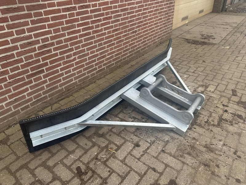 Rubber schuif met S60 aansluiting - Nieuw - Soil tillage equipment: picture 4 Rubber schuif met S60 aansluiting - Nieuw - Soil tillage equipment: picture 4