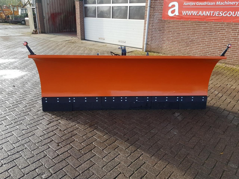 Sneeuwschuif - Snow plough: picture 2 Sneeuwschuif - Snow plough: picture 2