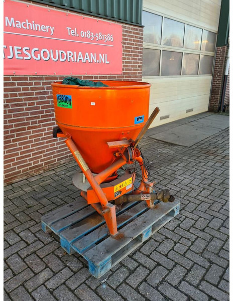 Stoll - Sand/ Salt spreader: picture 3 Stoll - Sand/ Salt spreader: picture 3