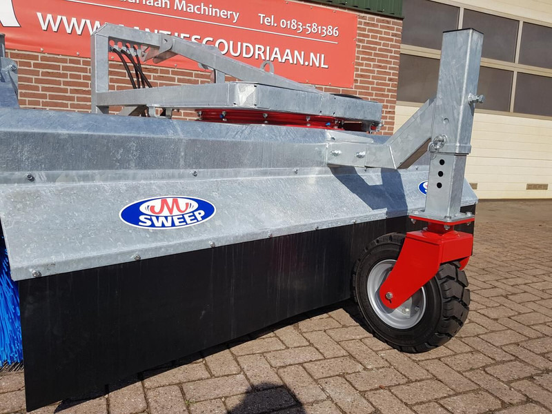 Veegmachine TV 800 front - Broom: picture 3 Veegmachine TV 800 front - Broom: picture 3