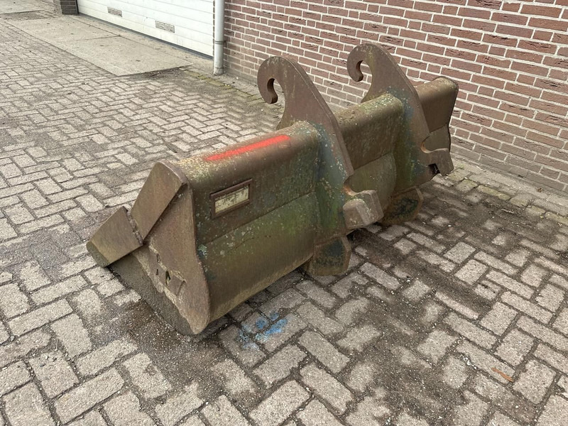 Verachtert CW 30 - Bucket for Excavator: picture 2 Verachtert CW 30 - Bucket for Excavator: picture 2