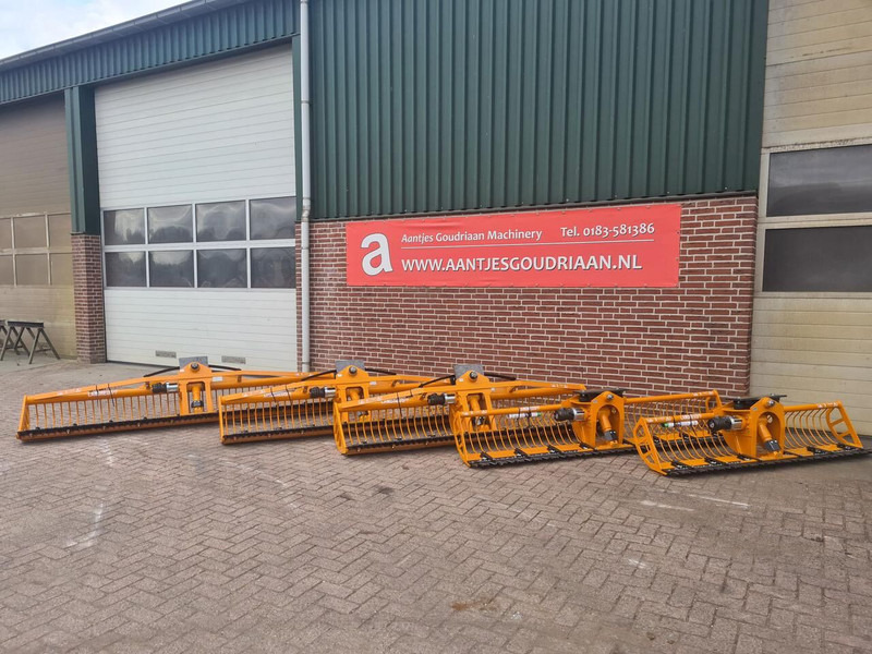 Grote vooraad maaikorfen - Bucket: picture 1 Grote vooraad maaikorfen - Bucket: picture 1