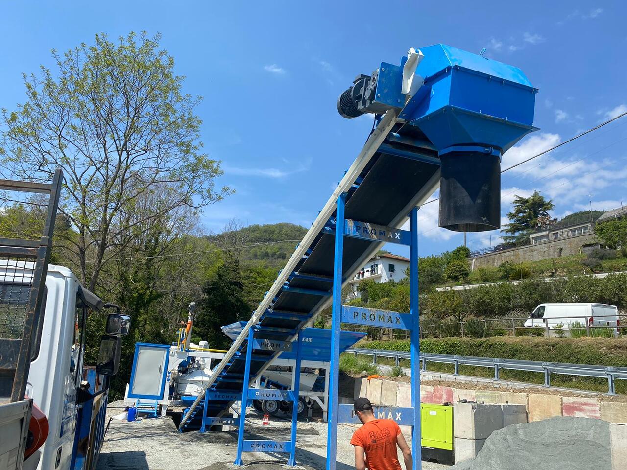 PROMAX MOBILE CONCRETE PLANT M35-PLNT (35M3/H)  - Concrete plant: picture 5 PROMAX MOBILE CONCRETE PLANT M35-PLNT (35M3/H)  - Concrete plant: picture 5