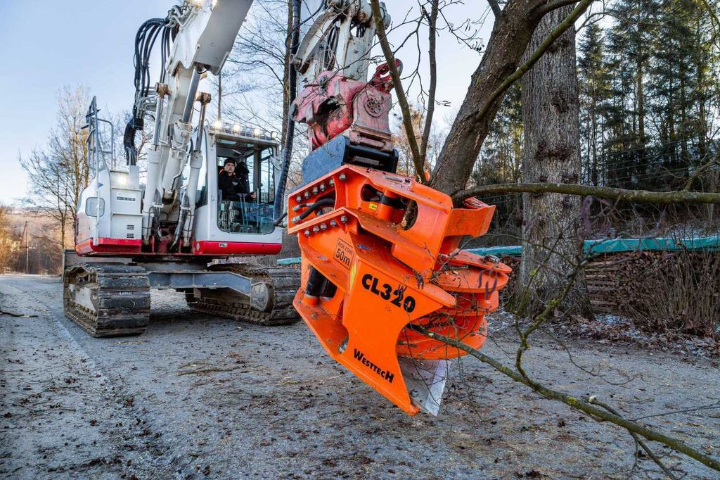 Westtech Woodcracker CL320 Fällkopf Fällgreifer Westtech Woodcracker CL320 Fällkopf Fällgreifer - Attachment for Forestry equipment: picture 2 Westtech Woodcracker CL320 Fällkopf Fällgreifer Westtech Woodcracker CL320 Fällkopf Fällgreifer - Attachment for Forestry equipment: picture 2