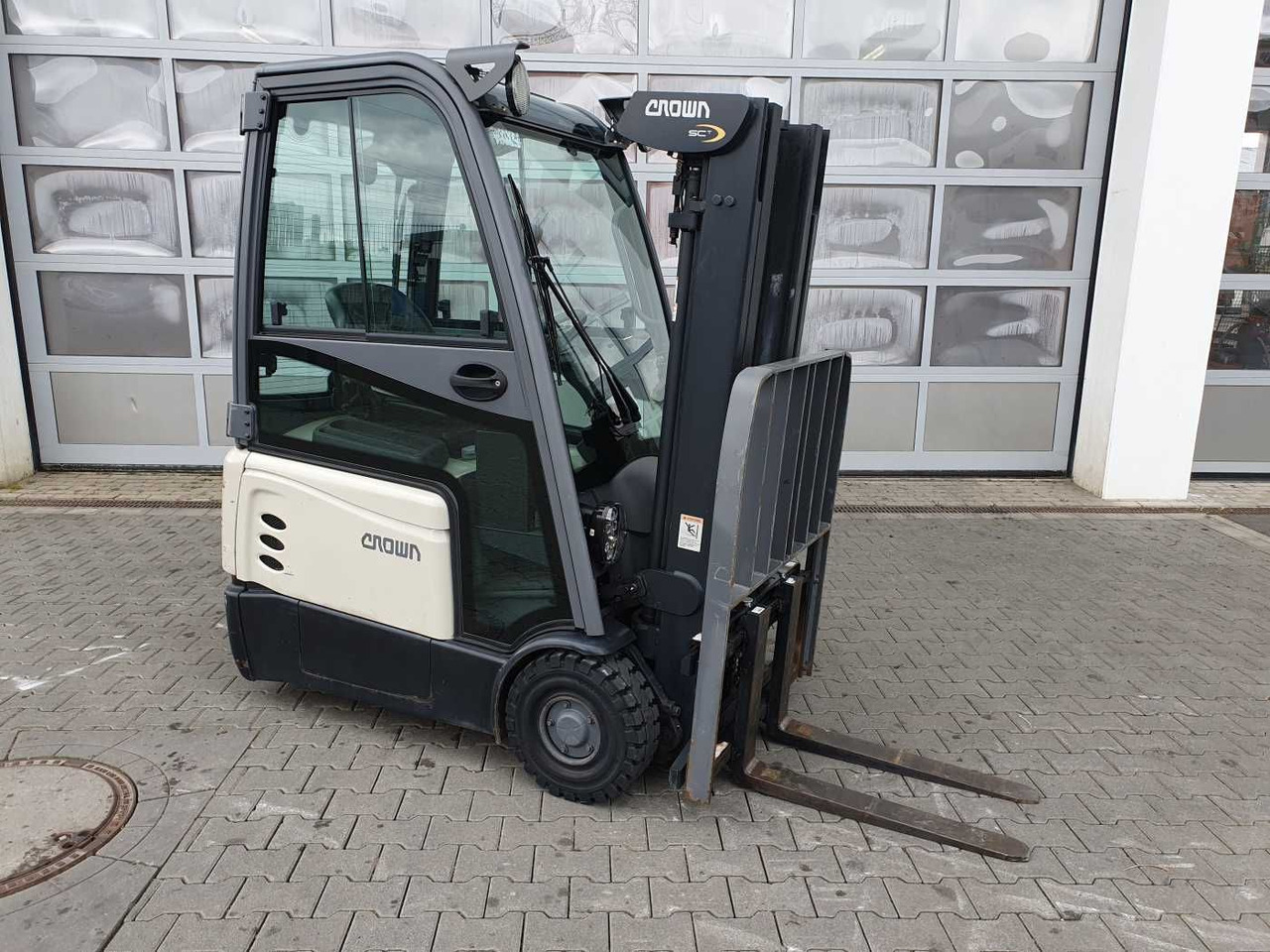 Crown SCT6020-1.3 /Triplex: 4.30m / SS / 1.185h! - Electric forklift: picture 2 Crown SCT6020-1.3 /Triplex: 4.30m / SS / 1.185h! - Electric forklift: picture 2